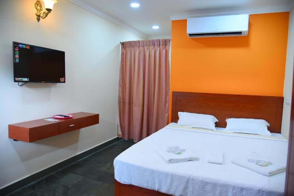 Hotel King Park Pondicherry Esterno foto